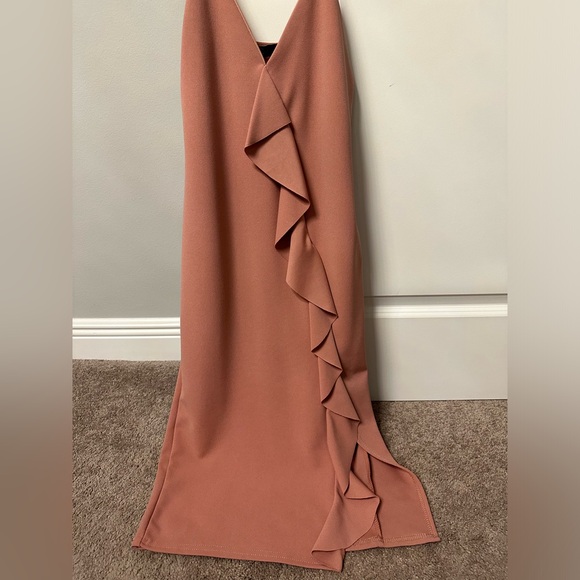 Misguided Ruffle Dress - Picture 6 of 8